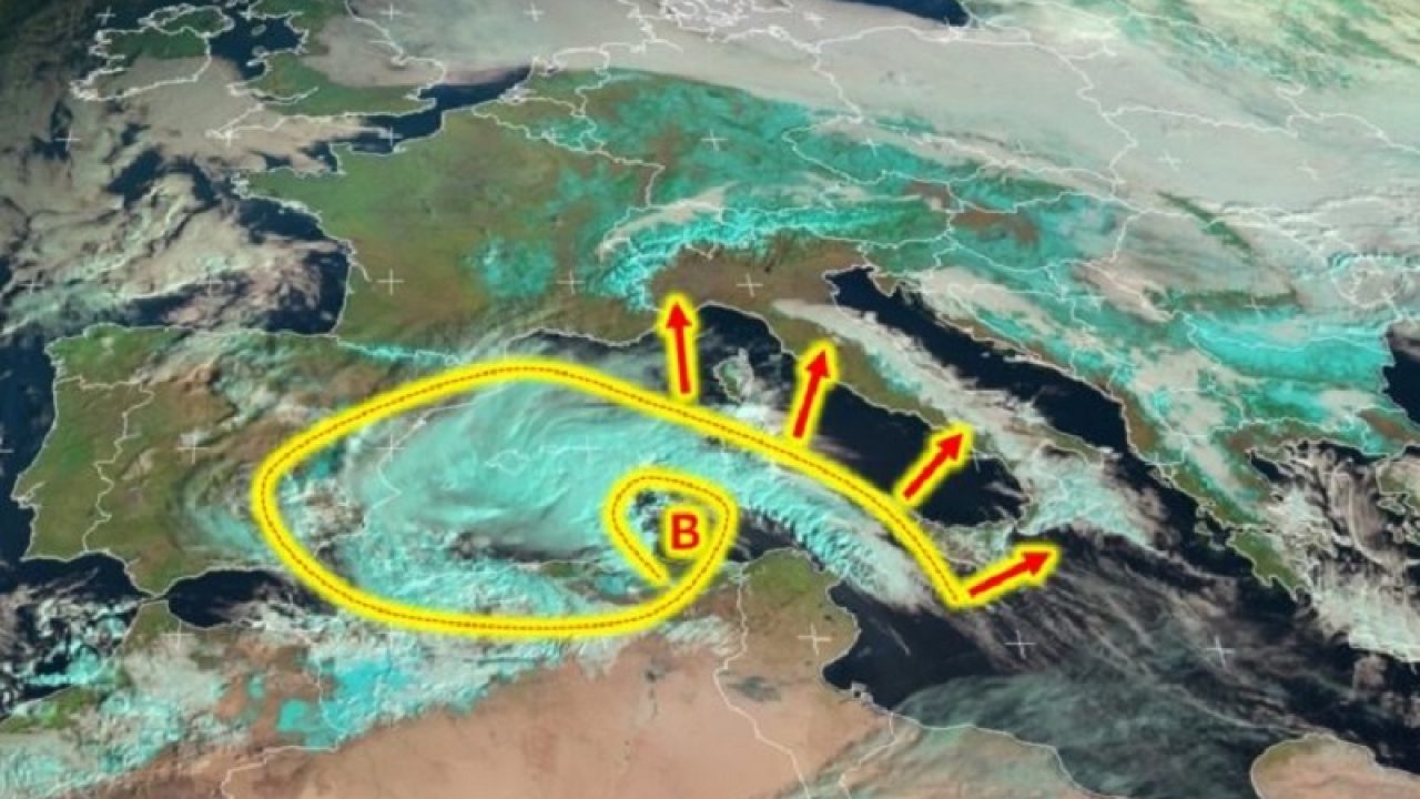 allerta meteo violento ciclone al sud attenzione in sicilia e calabria strettoweb