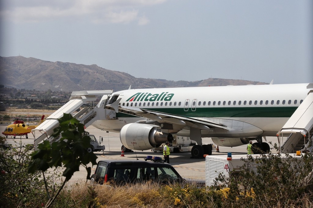 Aeroporto Dello Stretto La Sacal Subentra Ufficialmente Alla Sogas De