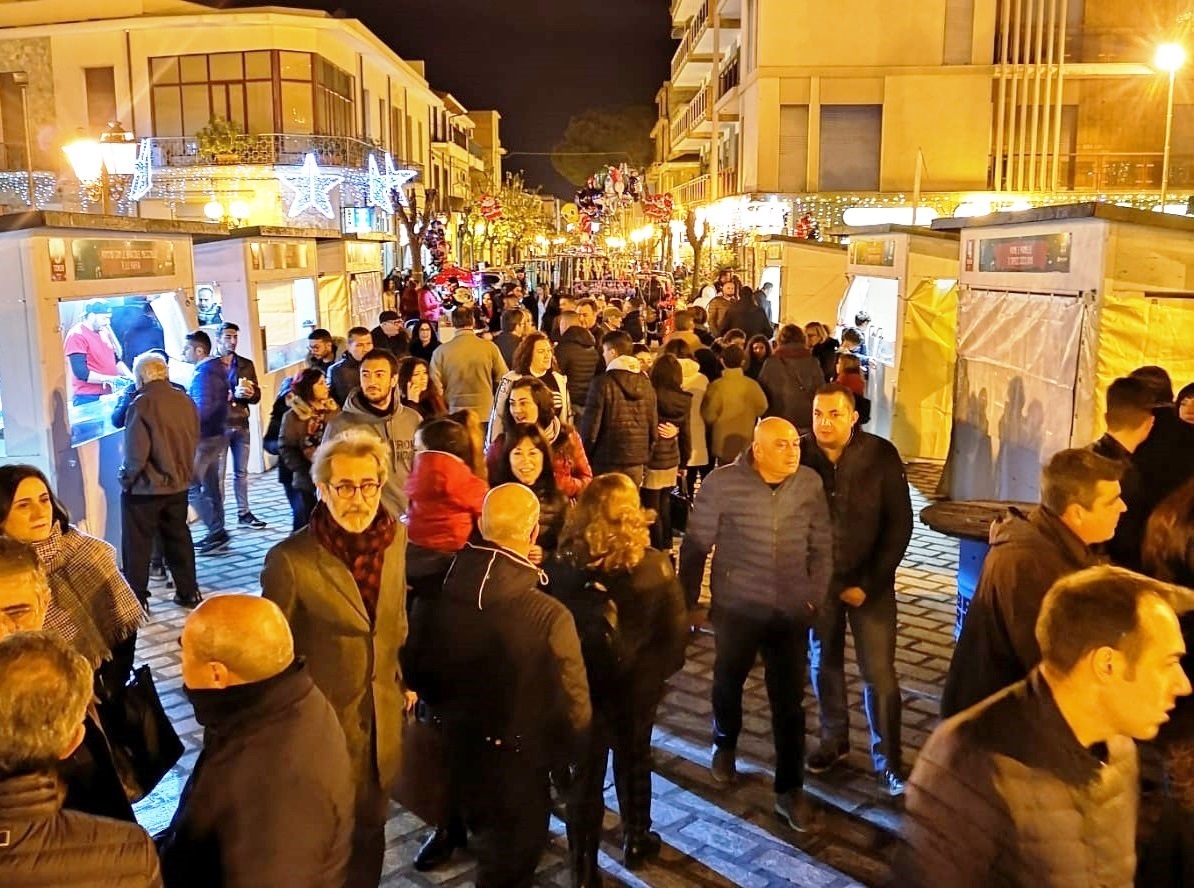 Barcellona Pozzo di Gotto: cala il sipario sul Christmas Street ...