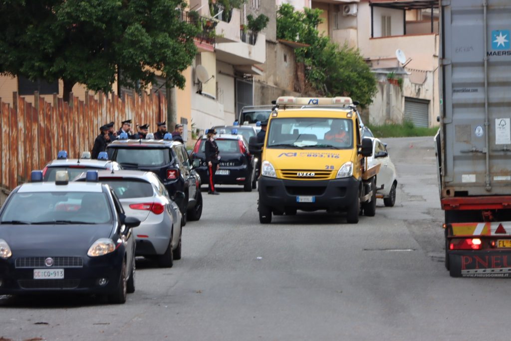 Reggio Calabria Maxi Operazione A Ciccarello Controlli A Tappeto