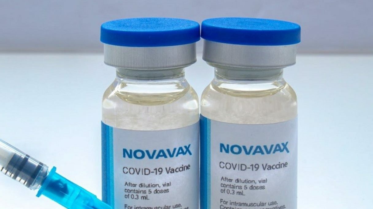 Covid, via a primi studi per utilizzare il vaccino Novavax come