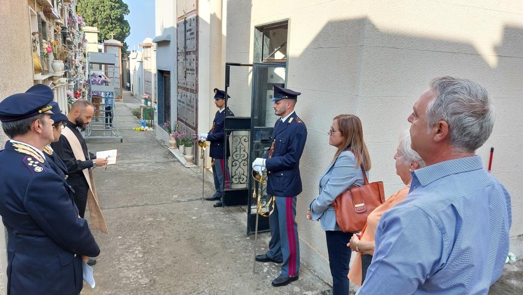 Reggio Calabria Al Cimitero Di Pellaro La Cerimonia Di Commemorazione