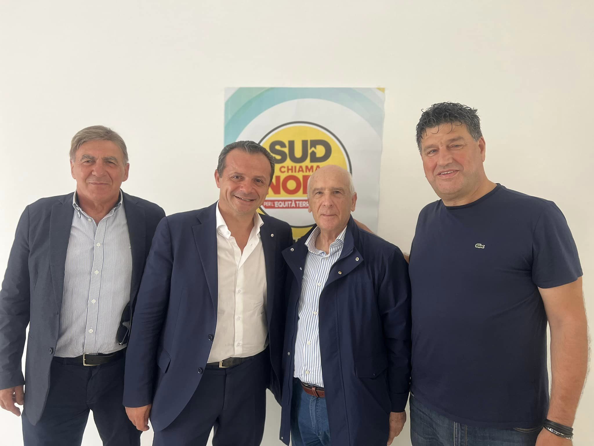 De Luca In Basilicata Inaugurata La Nuova Sede Di Sud Chiama Nord A