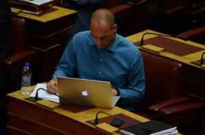 Varoufakis in Parlamento - foto LaPresse