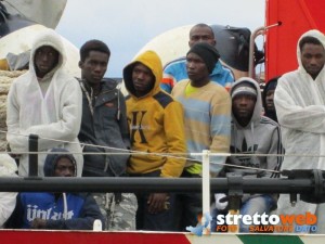 migranti a reggio (5)