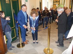 Taglio del nastro salvo lombardo mostra messina