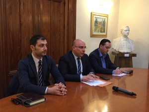 conferenza petizione popolare salviamo l'aeroporto (7)