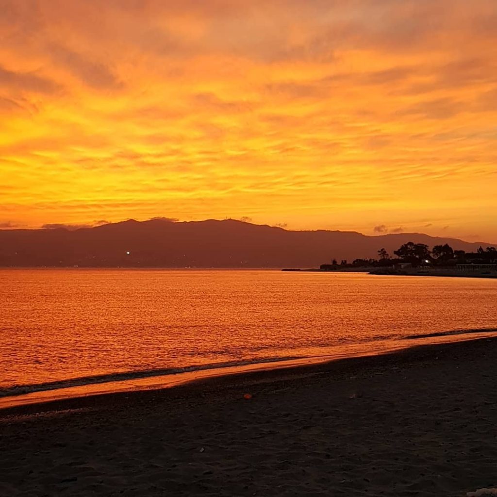 reggio calabria tramonto 1 giugno 2018