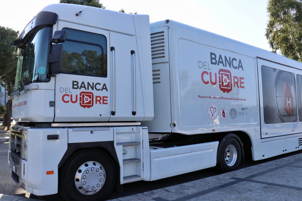 Reggio Calabria: Sul Lungomare Il "Truck Tour Banca Del Cuore 2019 ...