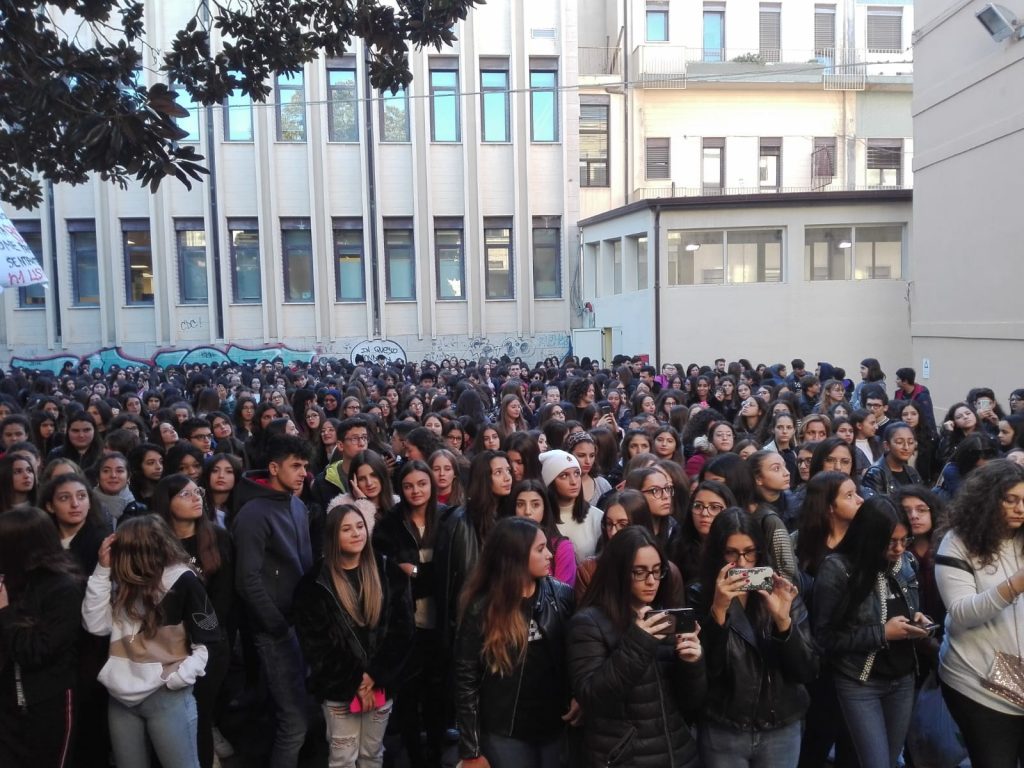 diritti infanzia liceo gullì