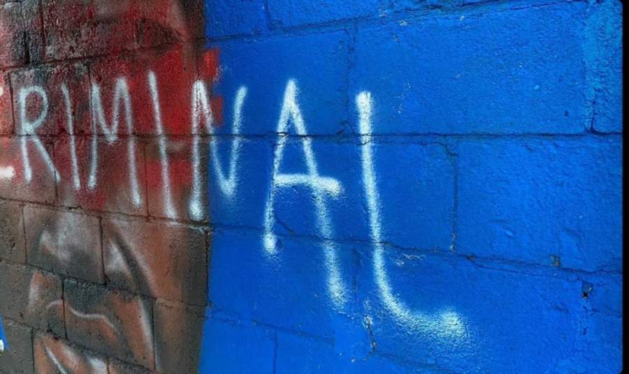 vandalismo razzismo murales messina4