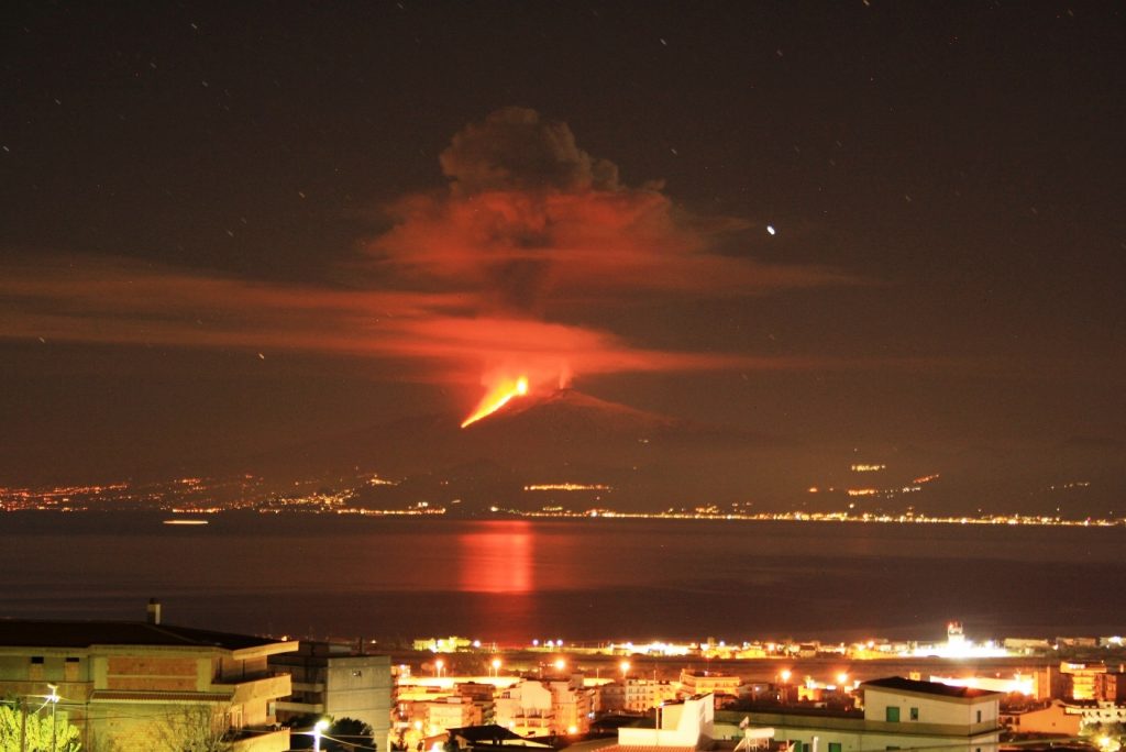 etna-eruzione-notte-spettacolo