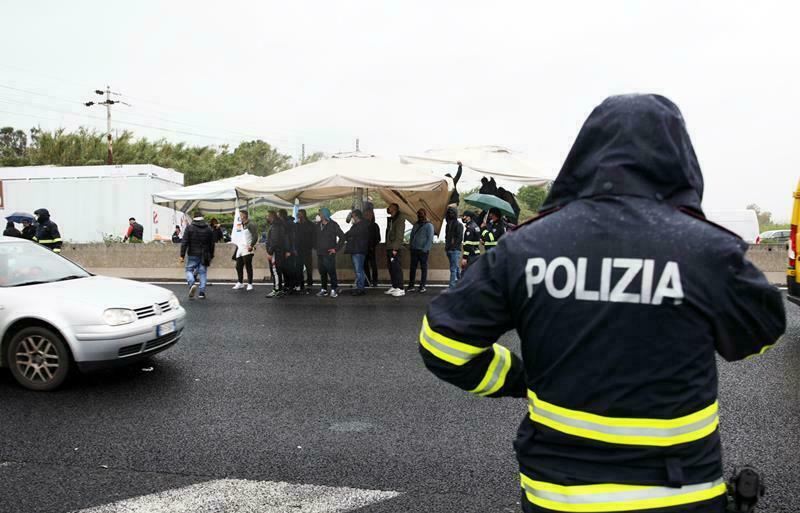 protesta ambulanti raccordo anulare roma