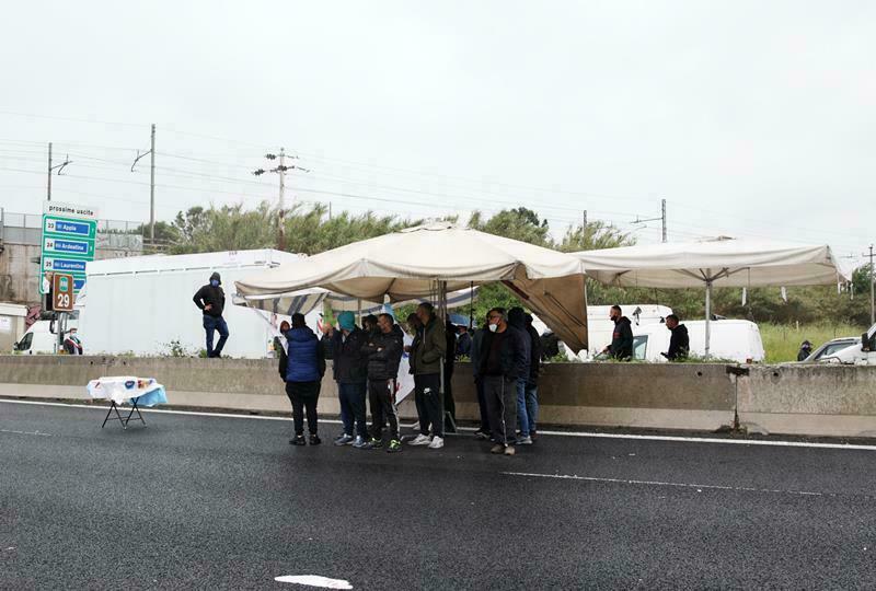 protesta ambulanti raccordo anulare roma