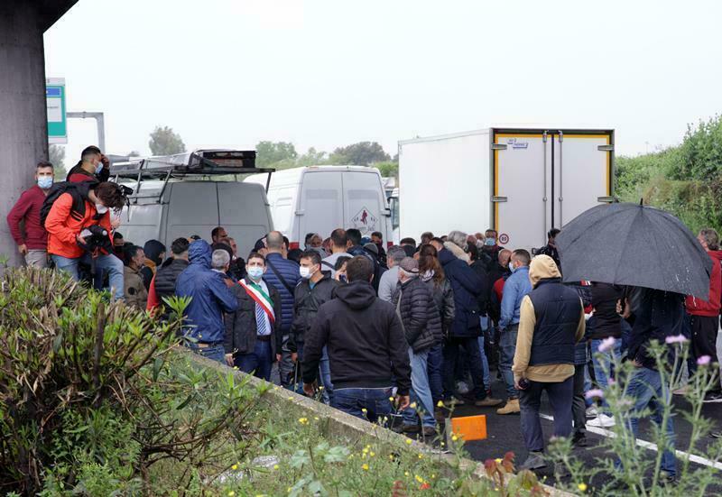 protesta ambulanti raccordo anulare roma