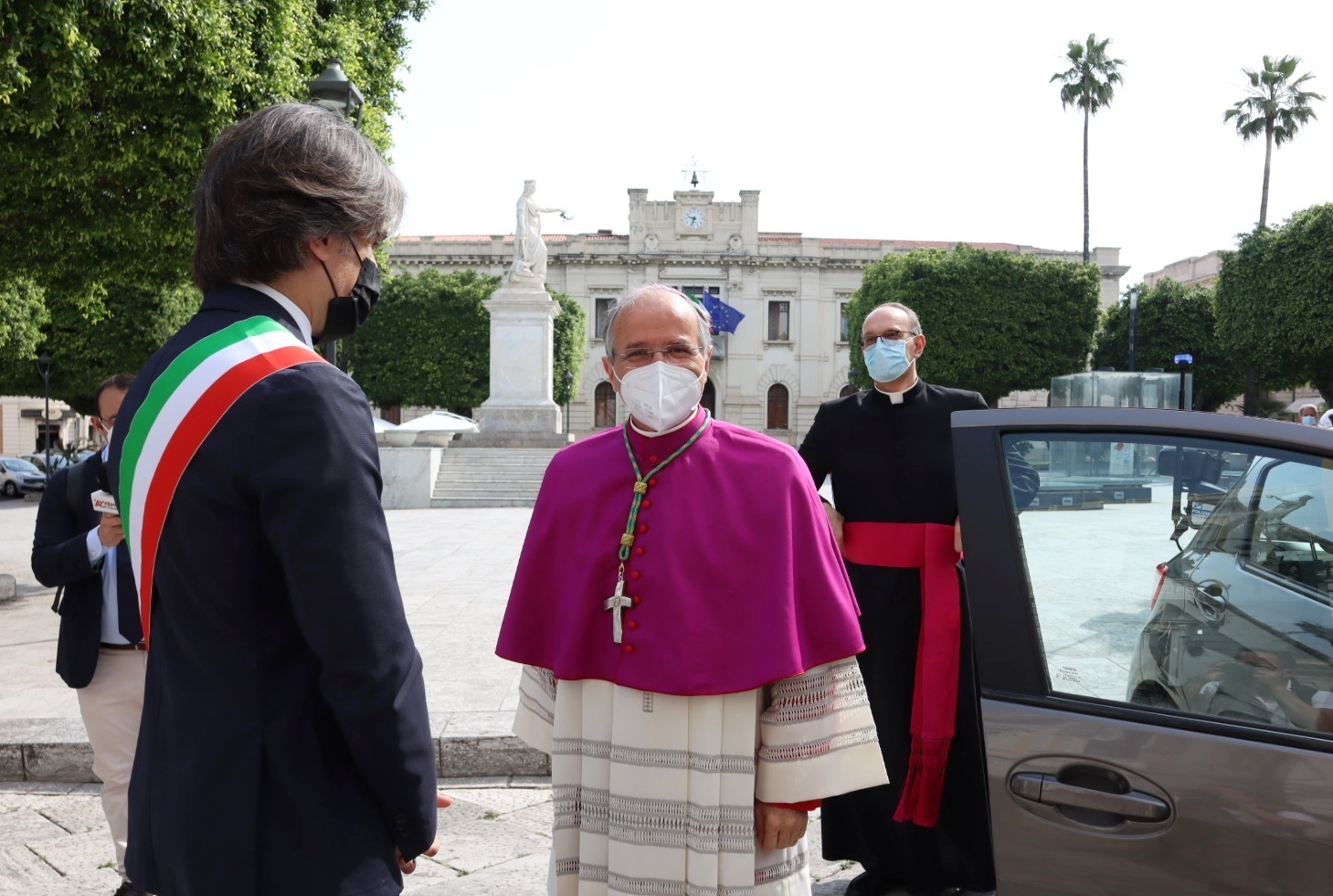 Reggio Calabria, Il Nuovo Arcivescovo Fortunato Morrone Incontra Le ...