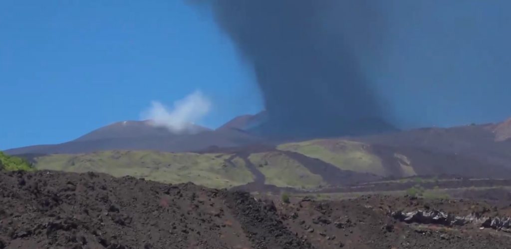 eruzione etna 16 giugno