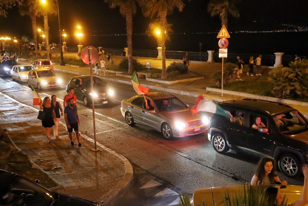 festa reggio calabria per italia in finale