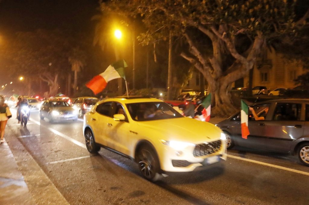 festa reggio calabria per italia in finale