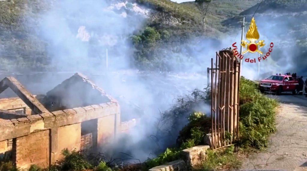 incendio messina