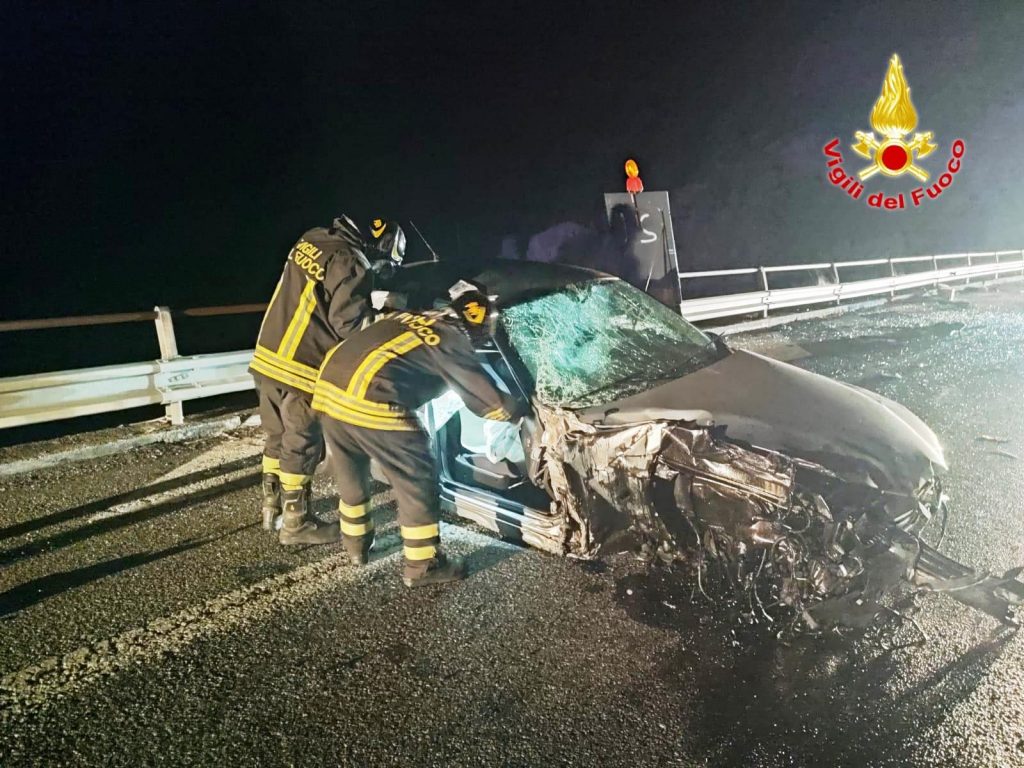 Messina, Grave Incidente Sull'A20 All'altezza Di Rometta: Un Ferito ...