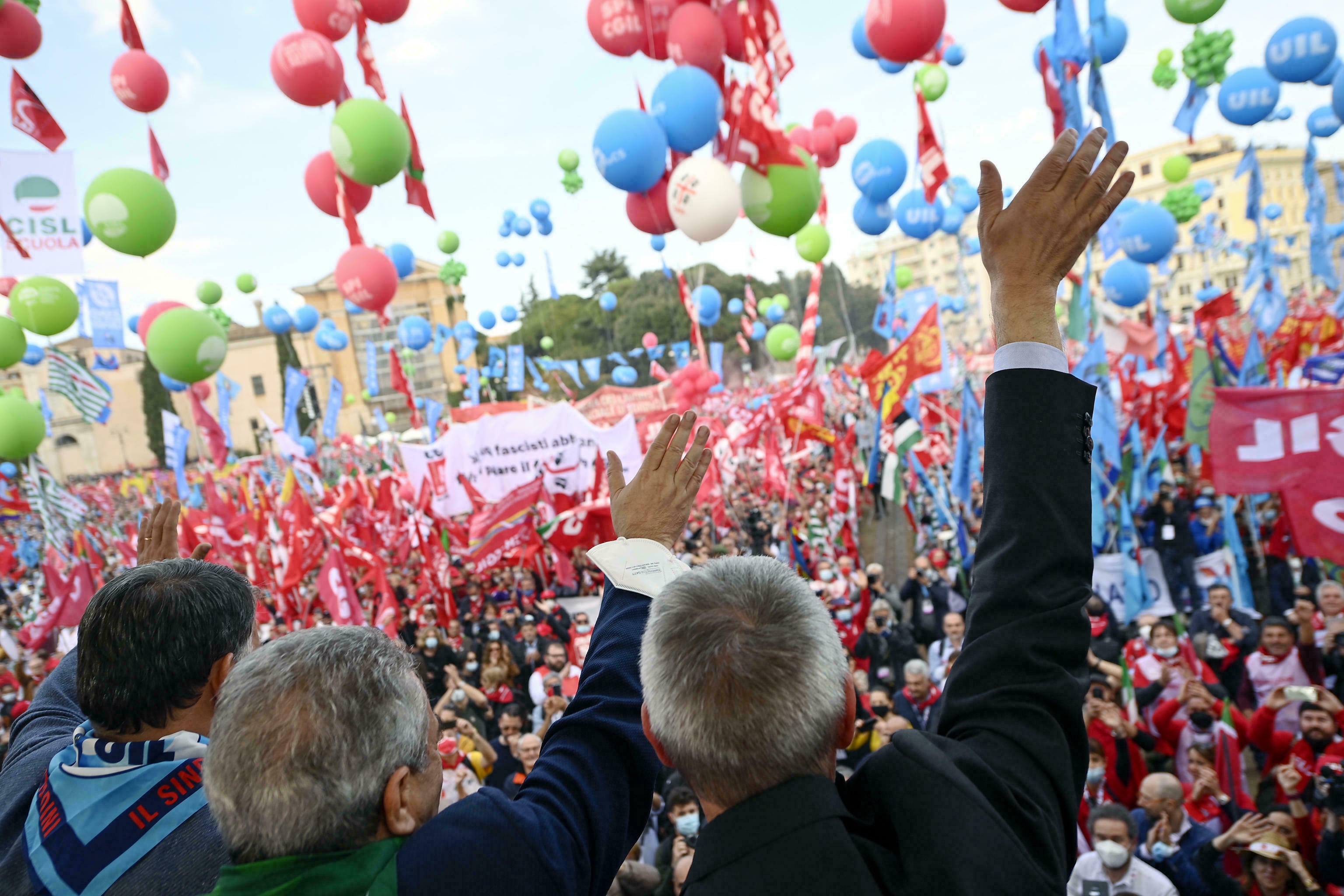 Manifestazione dei sindacati contro tutti i fascismi