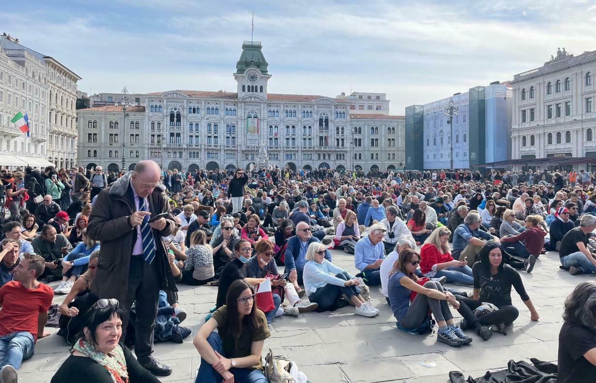 Altre foto da presidio Trieste da caricare