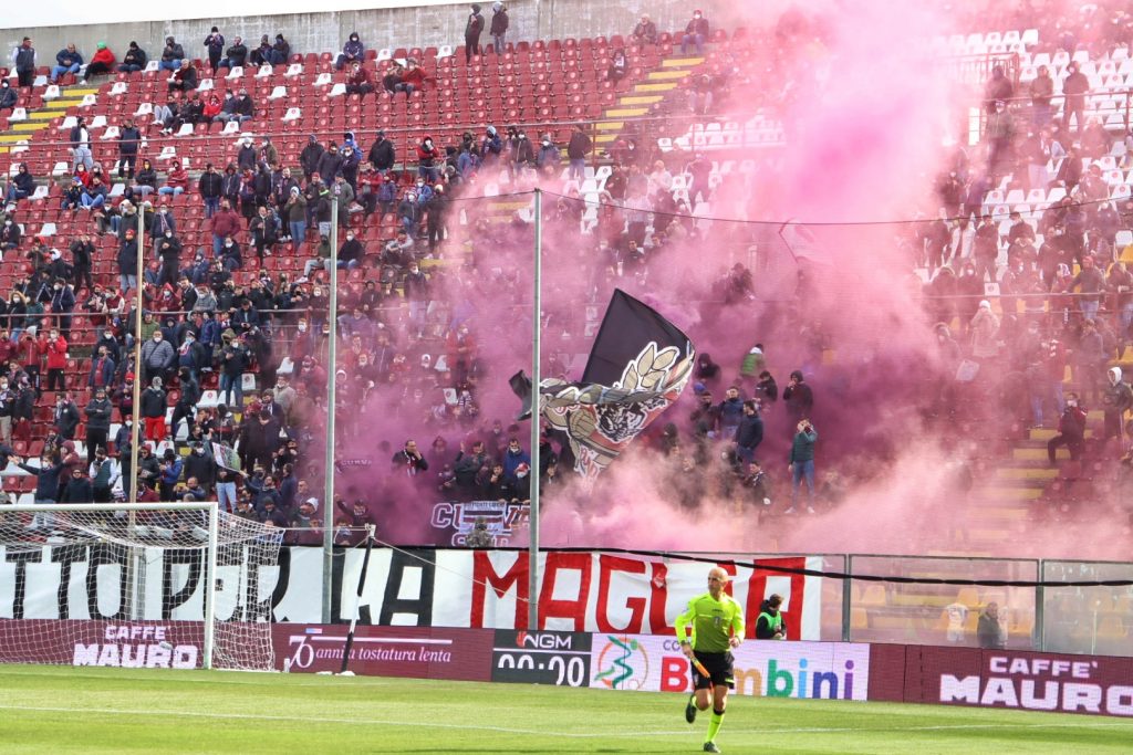 Reggina-Brescia tifosi Curva Sud Granillo