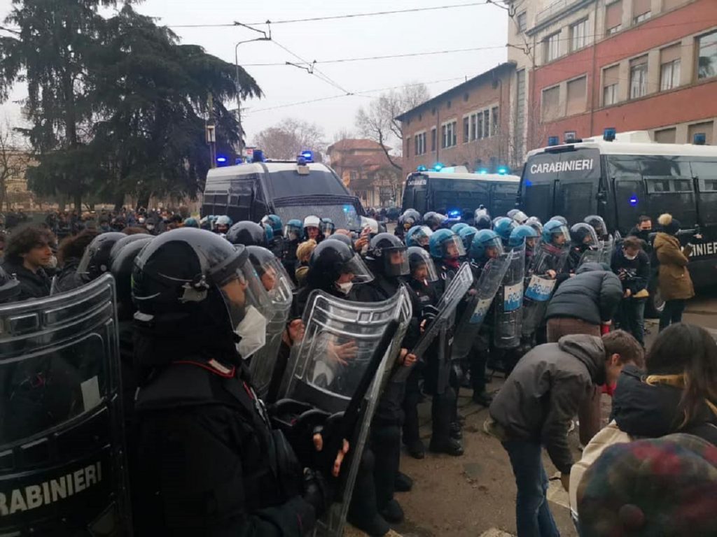 Manifestazione no green pass milano