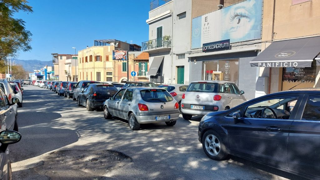 reggio calabria code carburanti 25 febbraio 2022