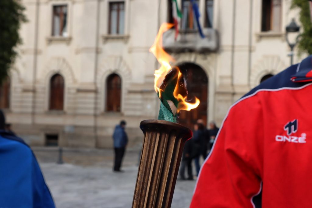 Staffetta Ucraina Fiamma che Unisce a Reggio Calabria