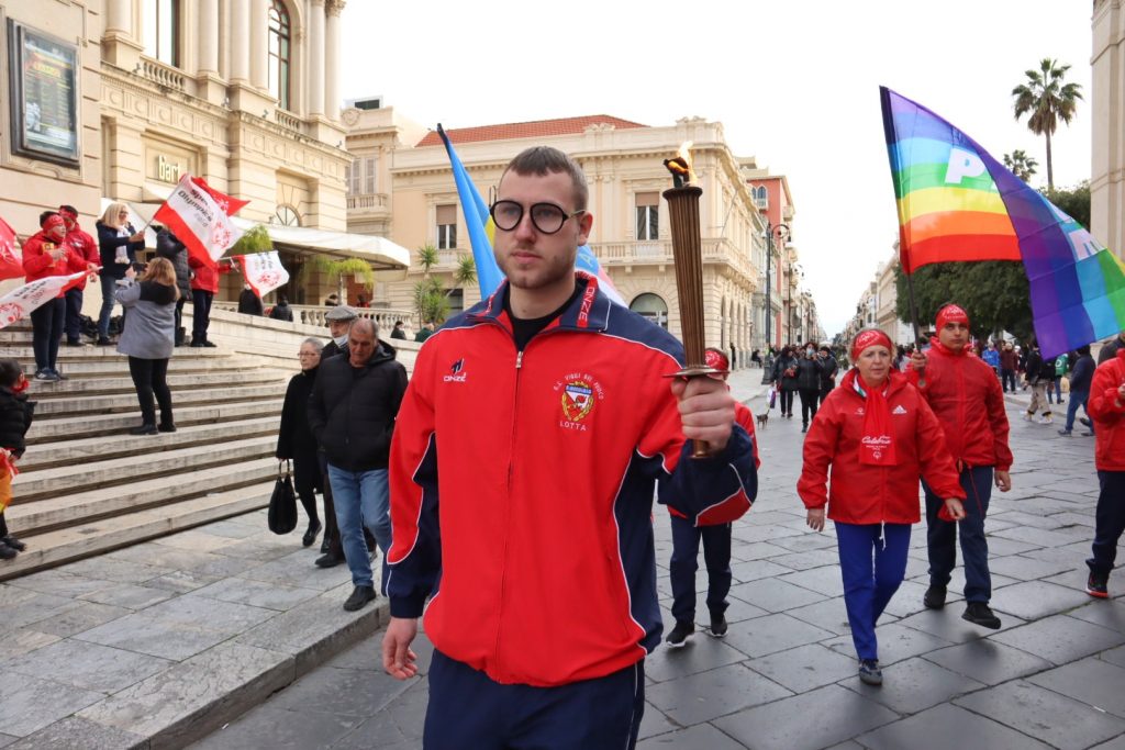 Staffetta Ucraina Fiamma che Unisce a Reggio Calabria