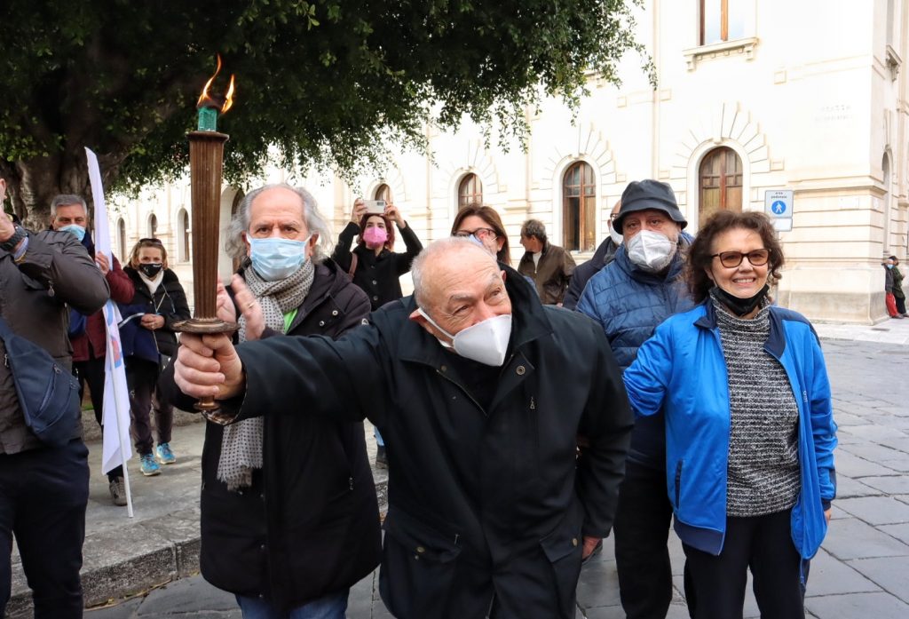 Staffetta Ucraina Fiamma che Unisce a Reggio Calabria