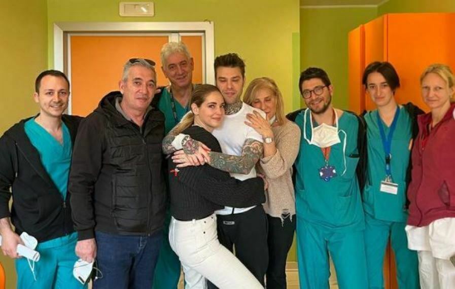 fedez lascia l'ospedale