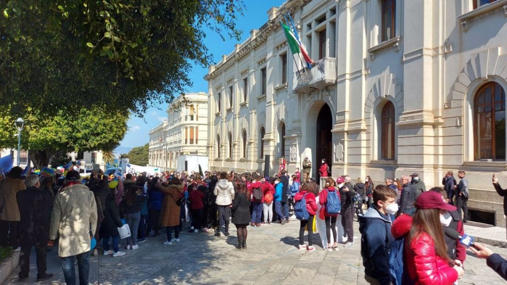 passeggiata per la pace reggio calabria