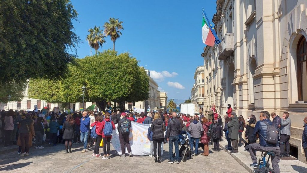 passeggiata per la pace reggio calabria