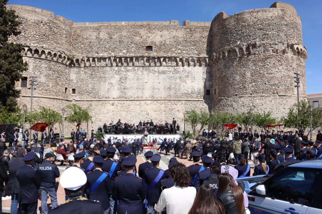 170esimo anniversario della Polizia di Stato castello aragonese