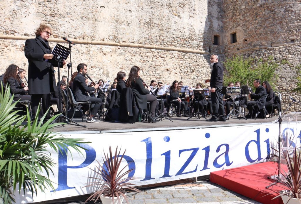 170esimo anniversario della Polizia di Stato castello aragonese