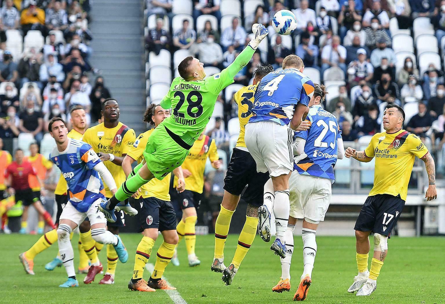 Finale pazzo allo Stadium: recupero monstre e due rossi, ma la Juve non va  oltre l'1-1 col Bologna