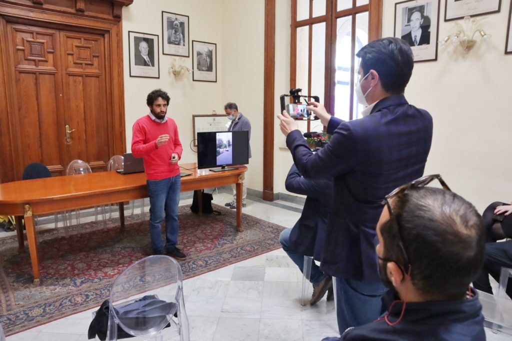 Pazzano conferenza rifiuti