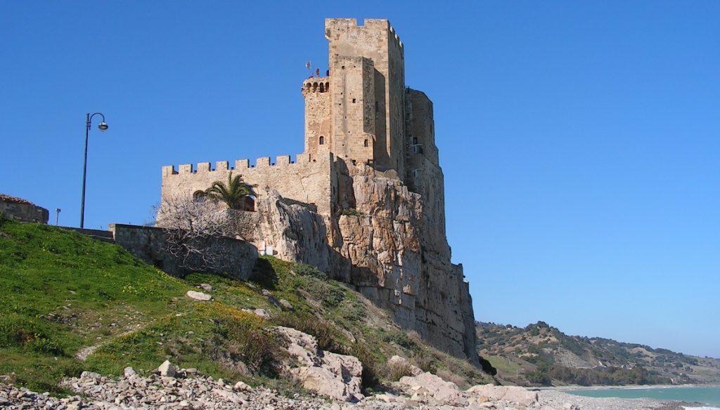 castello roseto capo spulico