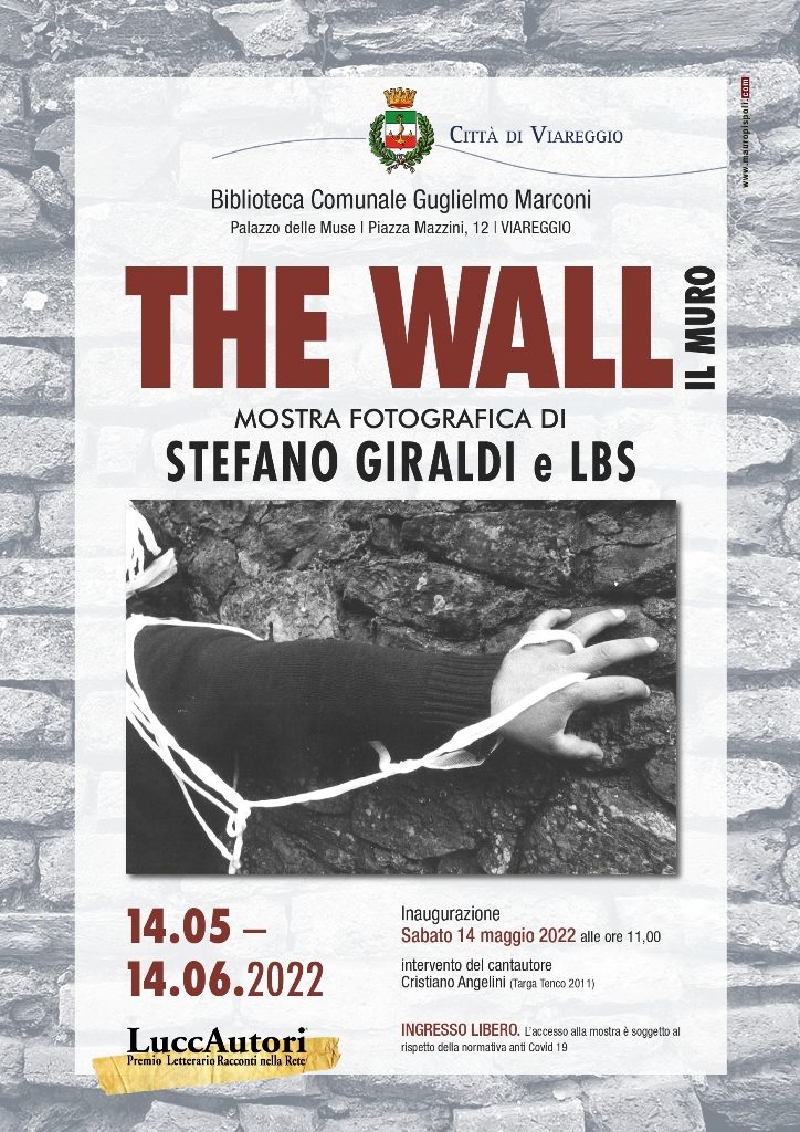 mostra the wall