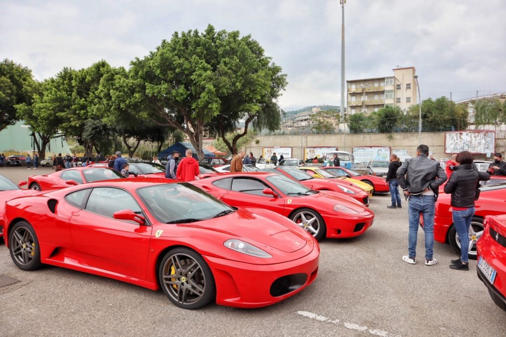 sfilata ferrari 1 maggio reggio calabria