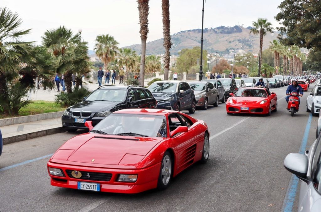 sfilata ferrari 1 maggio reggio calabria