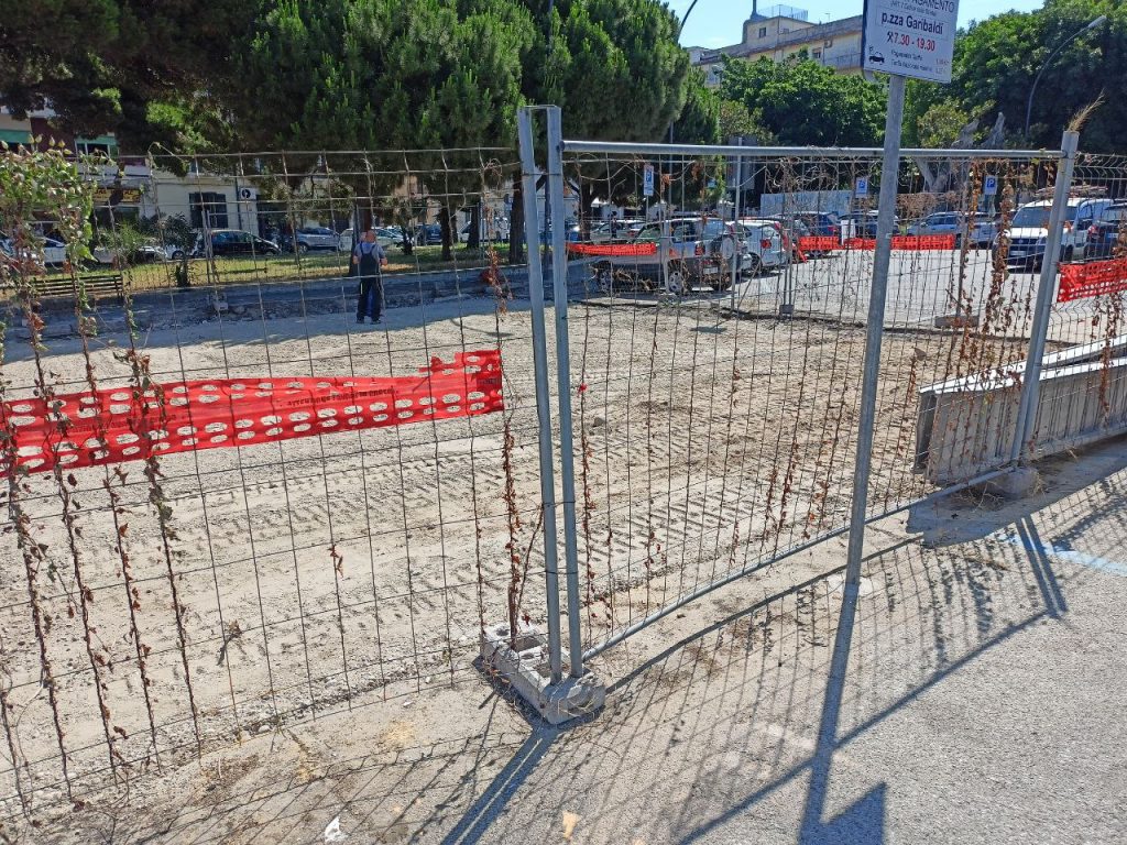 Lavori Piazza Garibaldi Parcheggi