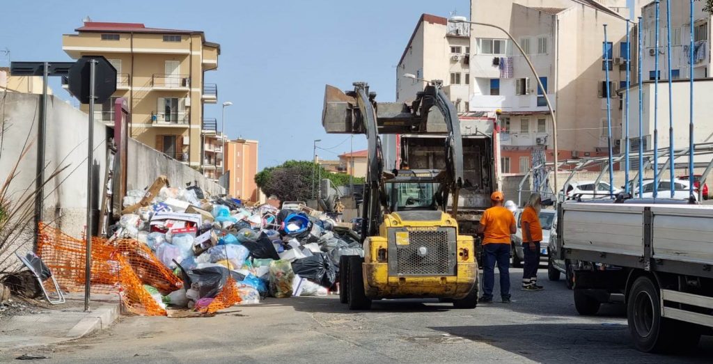 straordinaria raccolta spazzatura ciccarello teknoservice