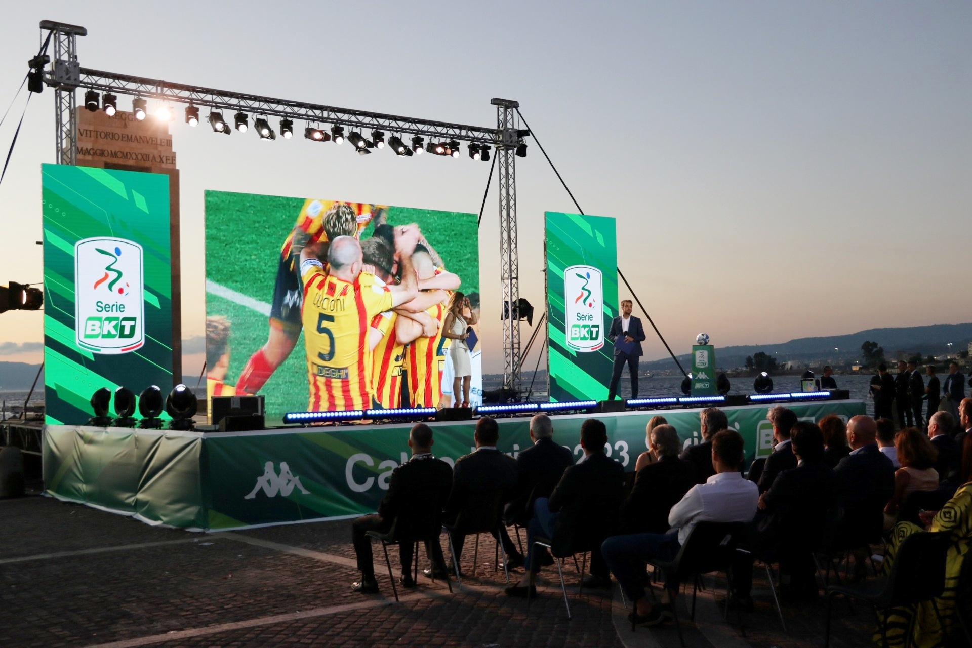 https://www.strettoweb.com/wp-content/uploads/2022/07/Calendari-Serie-B-a-Reggio-Calabria-6.jpeg