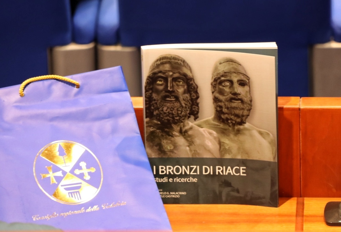 consiglio regionale bronzi di riace