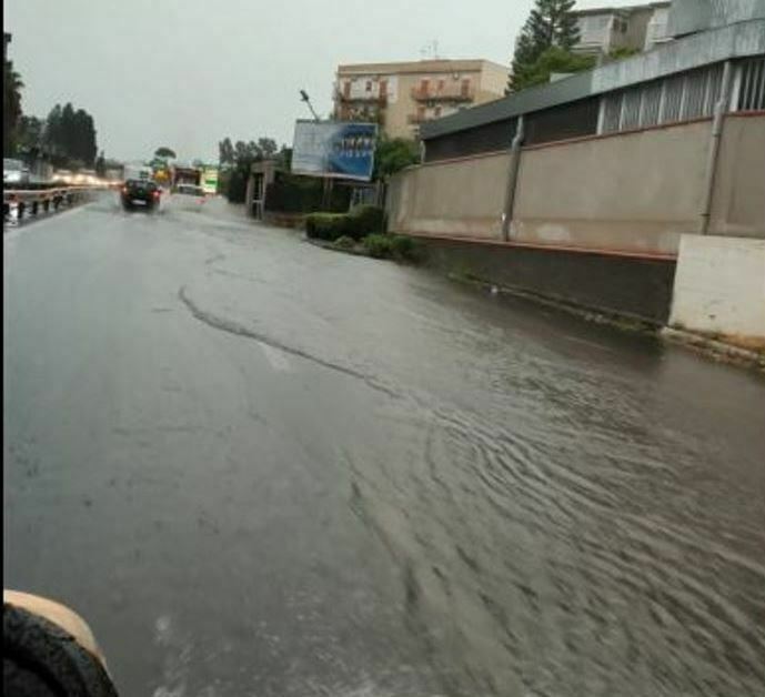 superstrada reggio allagata