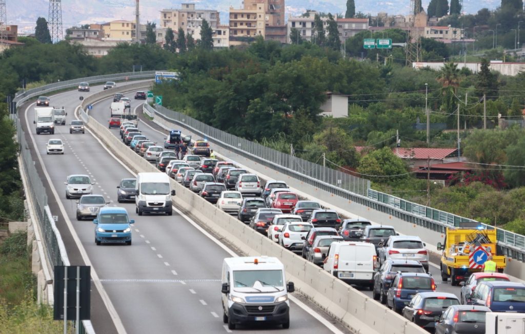 traffico autostrada gallico incidente anas